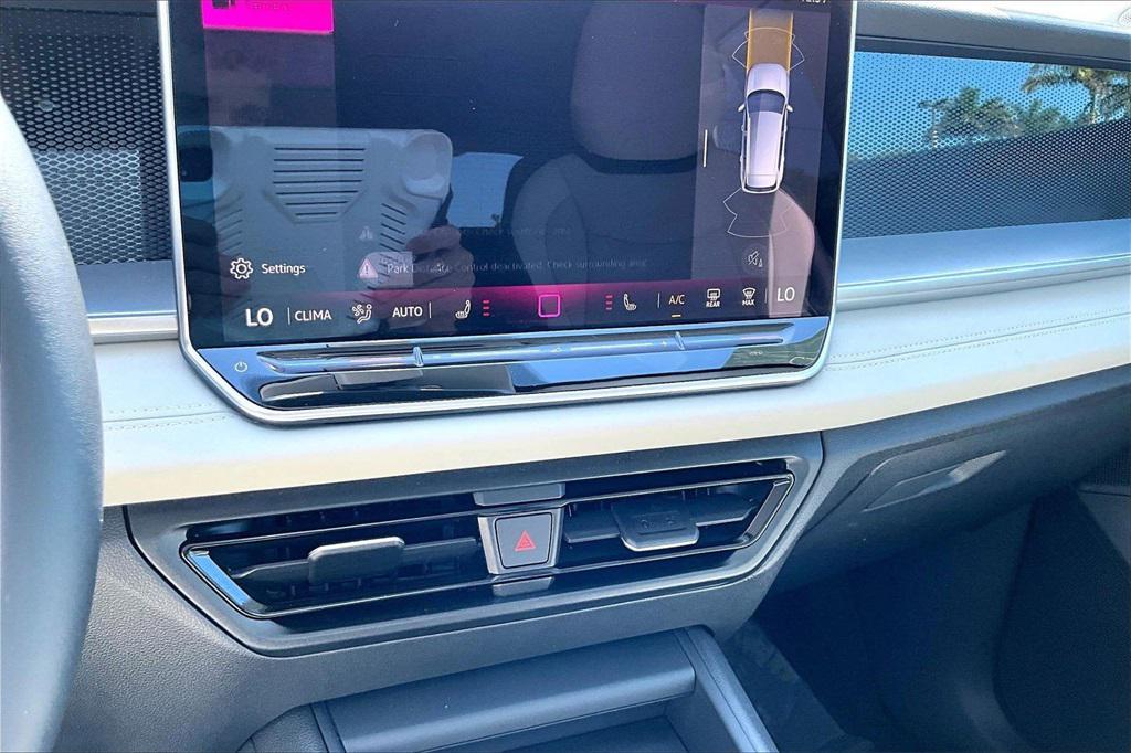 used 2025 Volkswagen Tiguan car, priced at $30,499