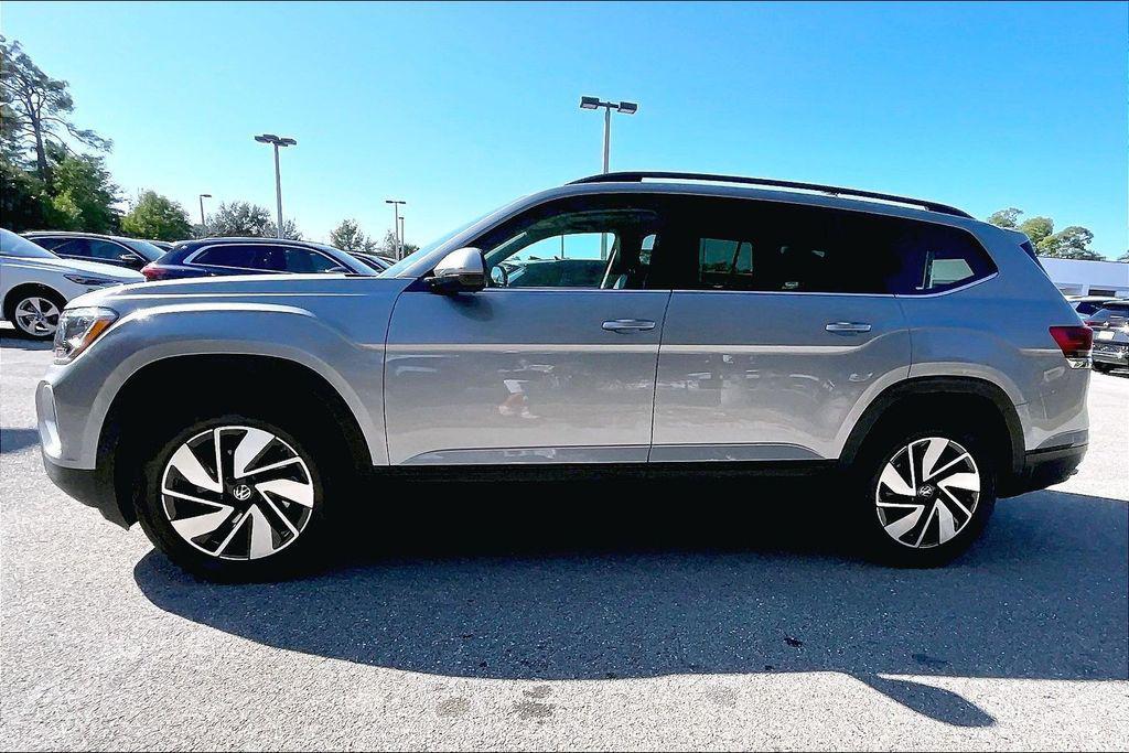 new 2026 Volkswagen Atlas car, priced at $42,102