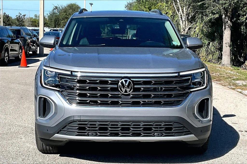 new 2026 Volkswagen Atlas car, priced at $42,602