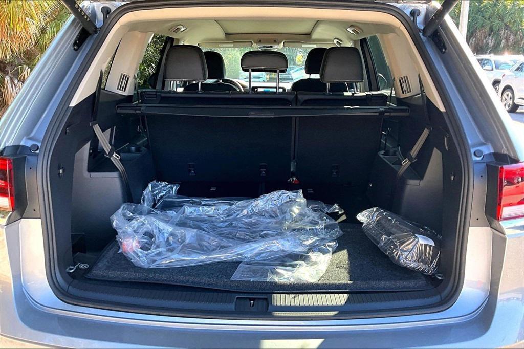 new 2026 Volkswagen Atlas car, priced at $42,602