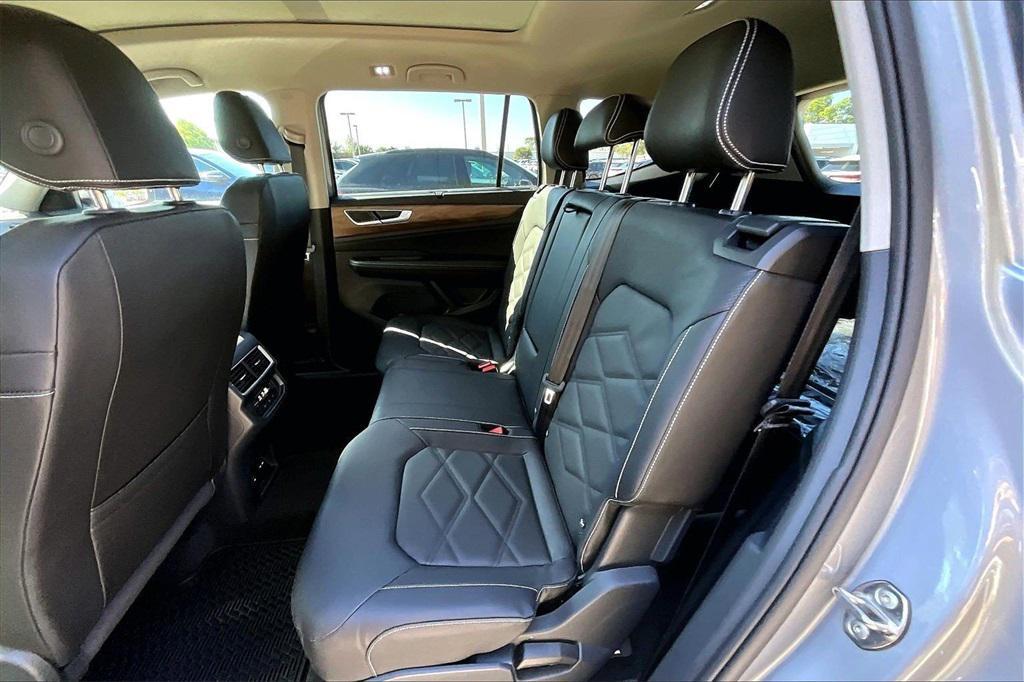 new 2026 Volkswagen Atlas car, priced at $42,602