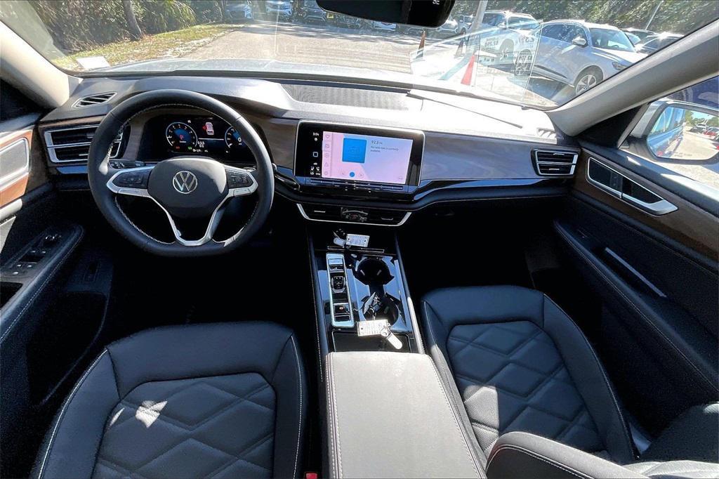 new 2026 Volkswagen Atlas car, priced at $42,602