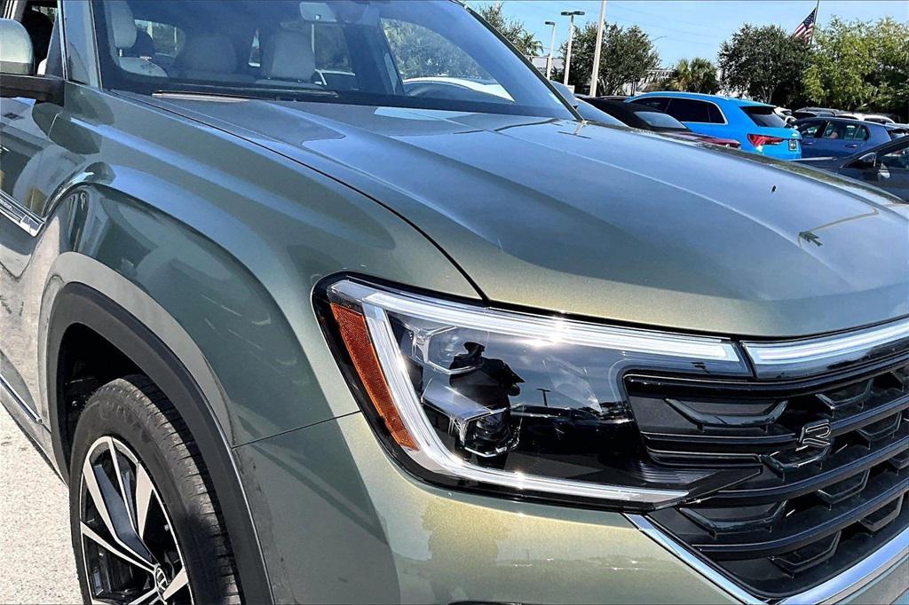 new 2026 Volkswagen Atlas Cross Sport car, priced at $51,824
