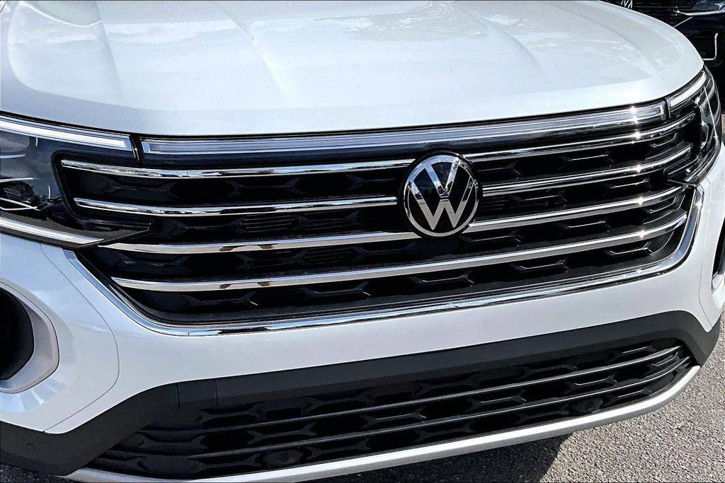 new 2026 Volkswagen Atlas car, priced at $43,971