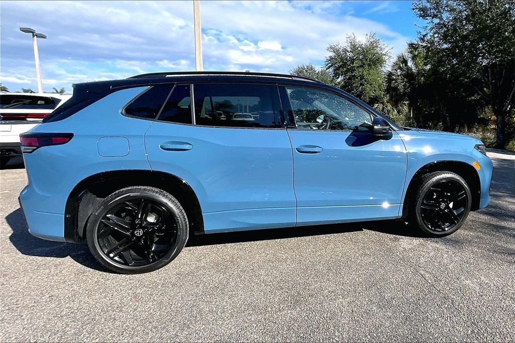 new 2026 Volkswagen Tiguan car, priced at $38,220