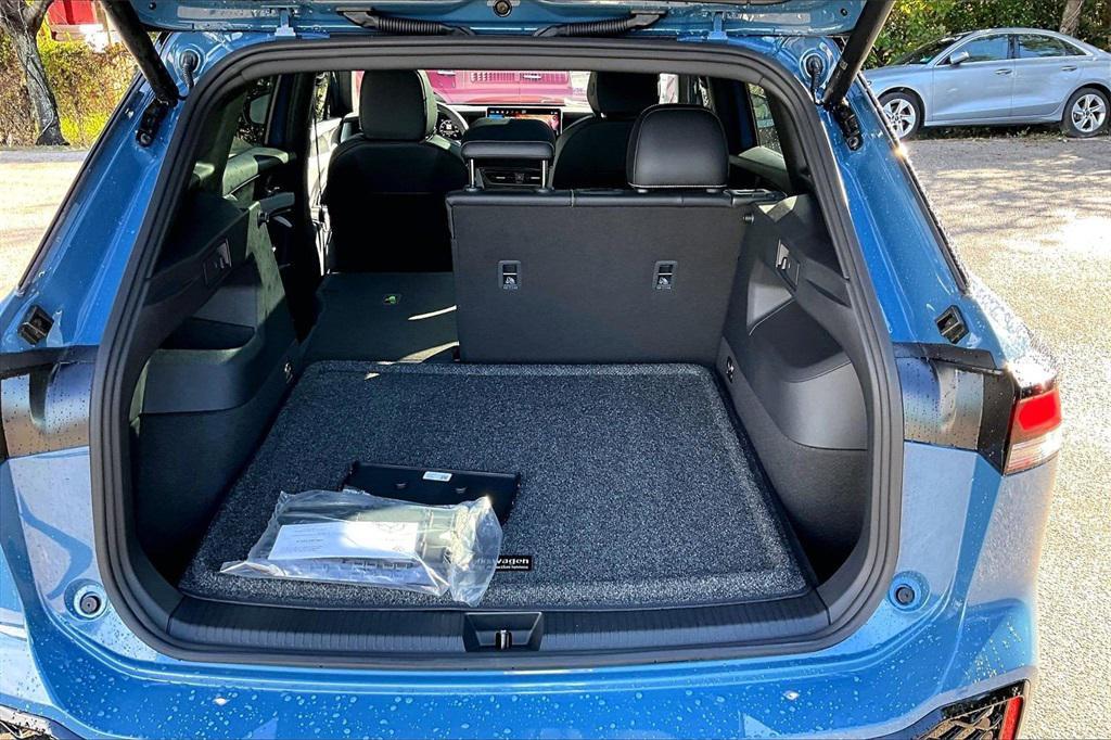 new 2026 Volkswagen Tiguan car, priced at $38,220