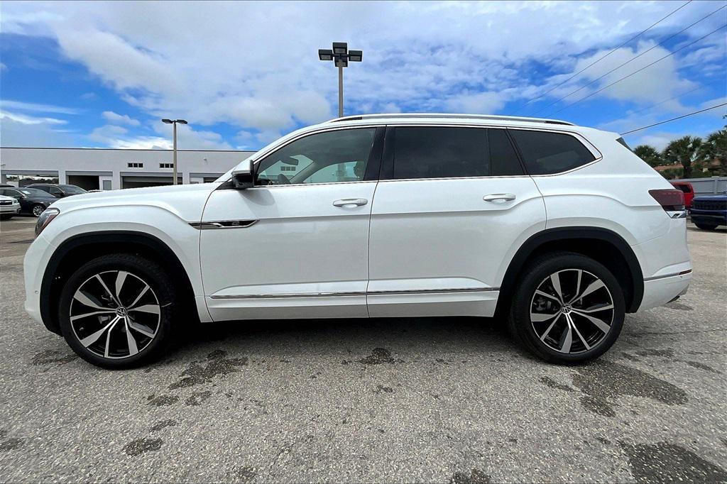 new 2026 Volkswagen Atlas car, priced at $52,971