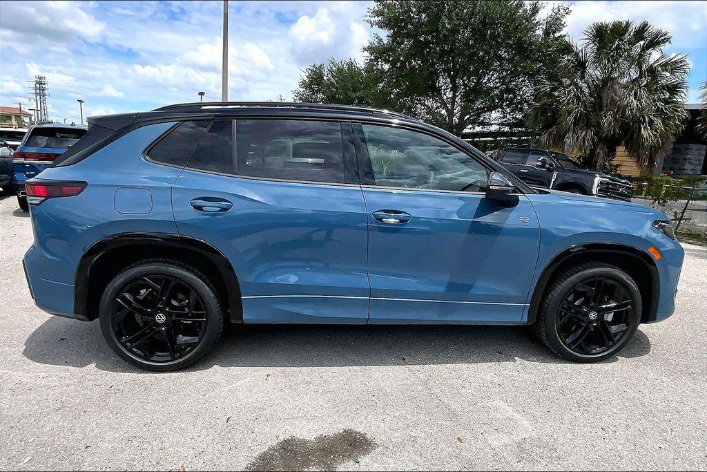 new 2026 Volkswagen Tiguan car, priced at $38,256