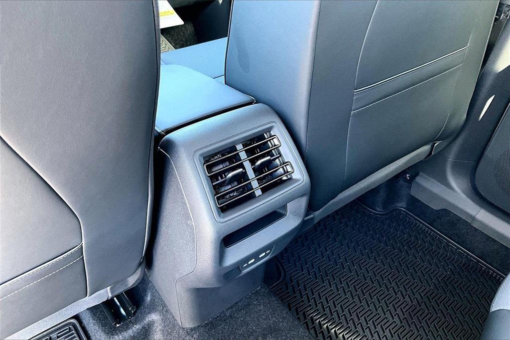 new 2026 Volkswagen Tiguan car, priced at $33,964