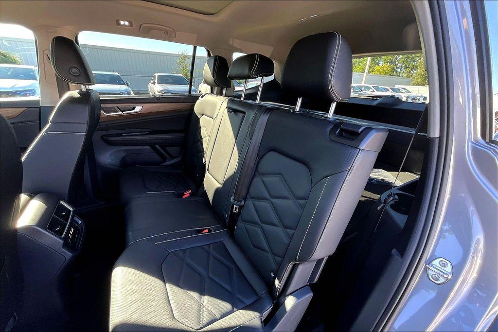 new 2026 Volkswagen Atlas car, priced at $41,858