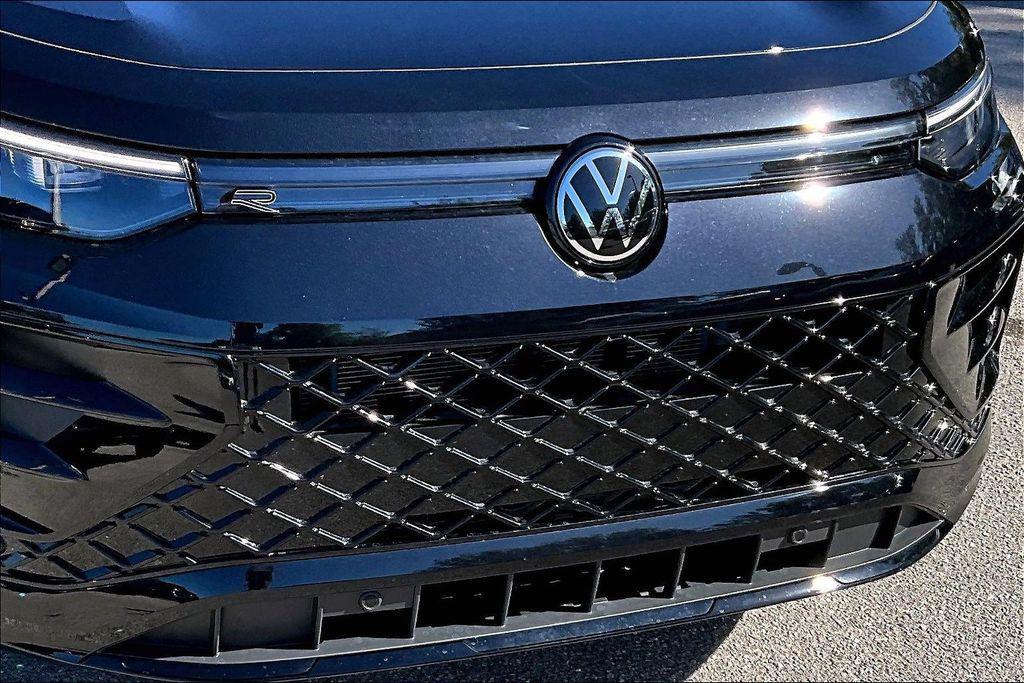 new 2026 Volkswagen Tiguan car, priced at $35,988