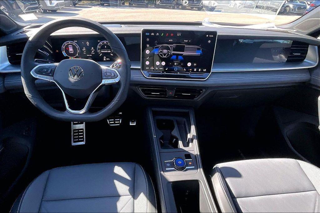 new 2026 Volkswagen Tiguan car, priced at $35,988
