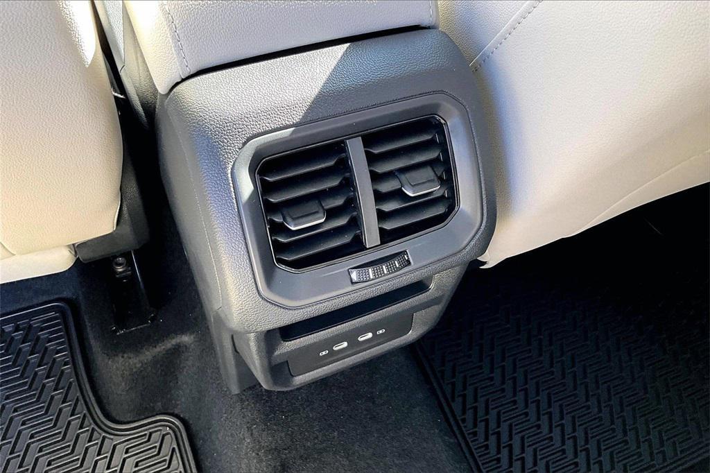 new 2026 Volkswagen Taos car, priced at $31,544