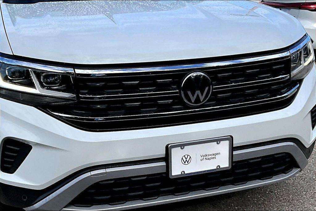 used 2023 Volkswagen Atlas car, priced at $29,998