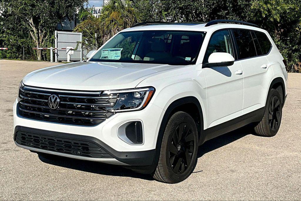 new 2026 Volkswagen Atlas car, priced at $44,292
