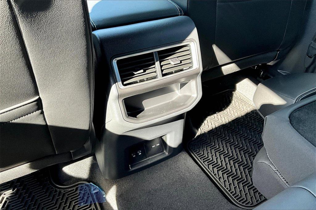 new 2026 Volkswagen Atlas Cross Sport car, priced at $44,033