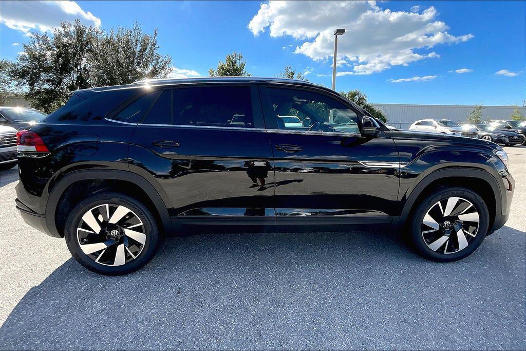 new 2026 Volkswagen Atlas Cross Sport car, priced at $43,033