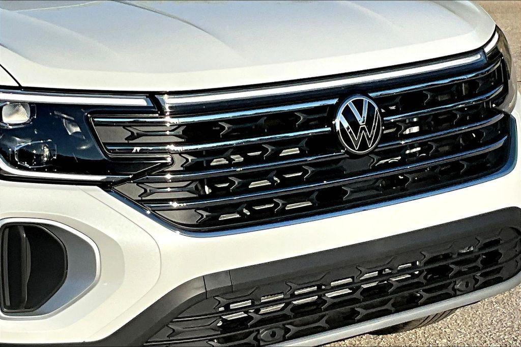new 2026 Volkswagen Atlas car, priced at $43,649