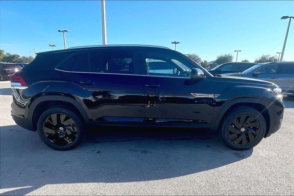 new 2026 Volkswagen Atlas Cross Sport car, priced at $43,406