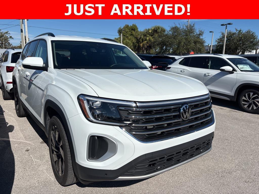 used 2025 Volkswagen Atlas car, priced at $34,650