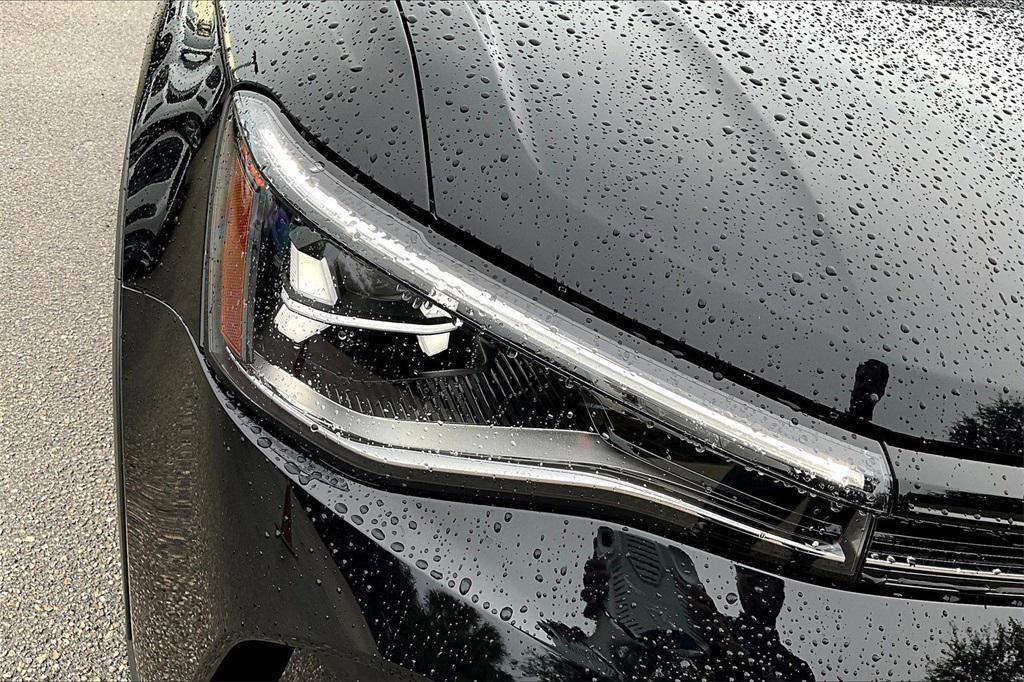 new 2025 Volkswagen Taos car, priced at $22,913