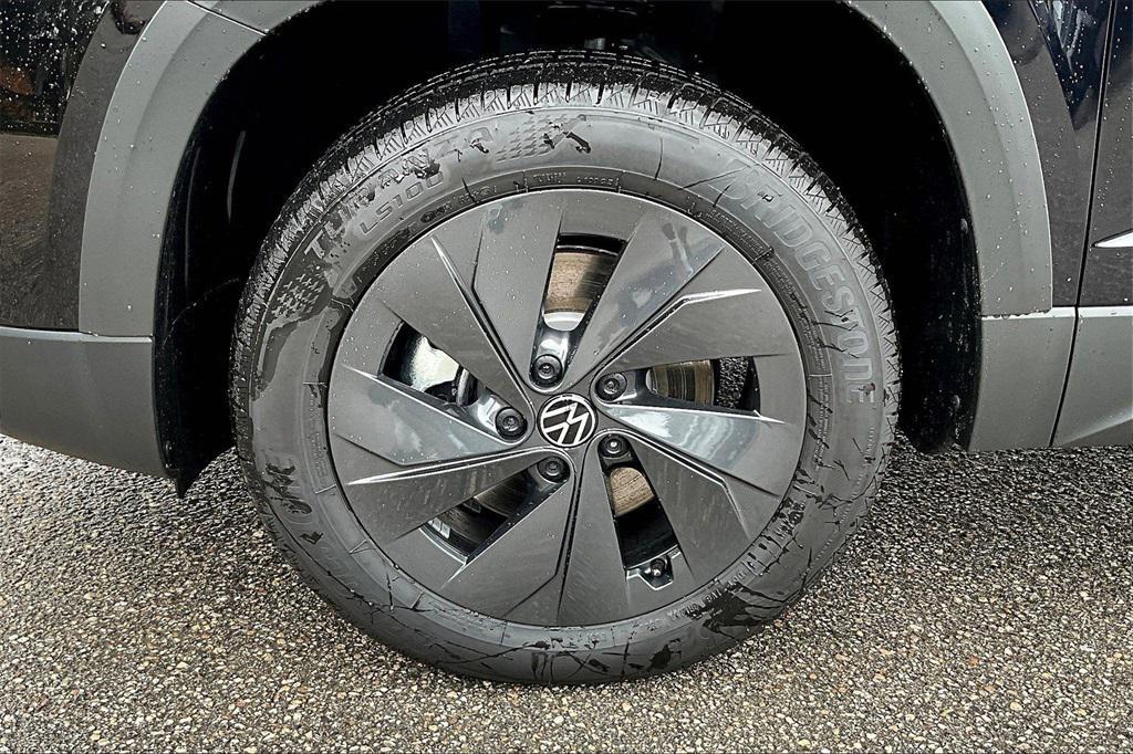 new 2025 Volkswagen Taos car, priced at $22,913