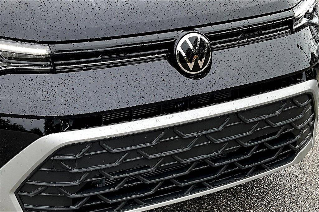 new 2025 Volkswagen Taos car, priced at $22,913