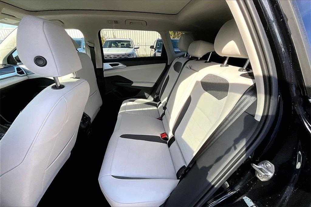 new 2026 Volkswagen Taos car, priced at $31,544