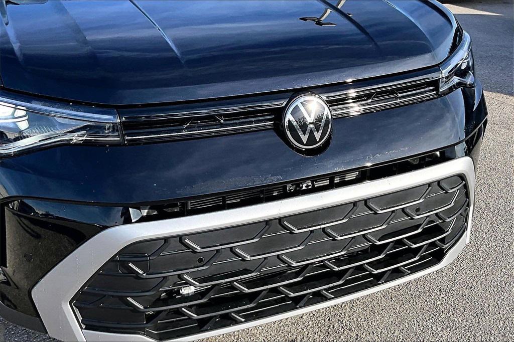 new 2026 Volkswagen Taos car, priced at $31,544