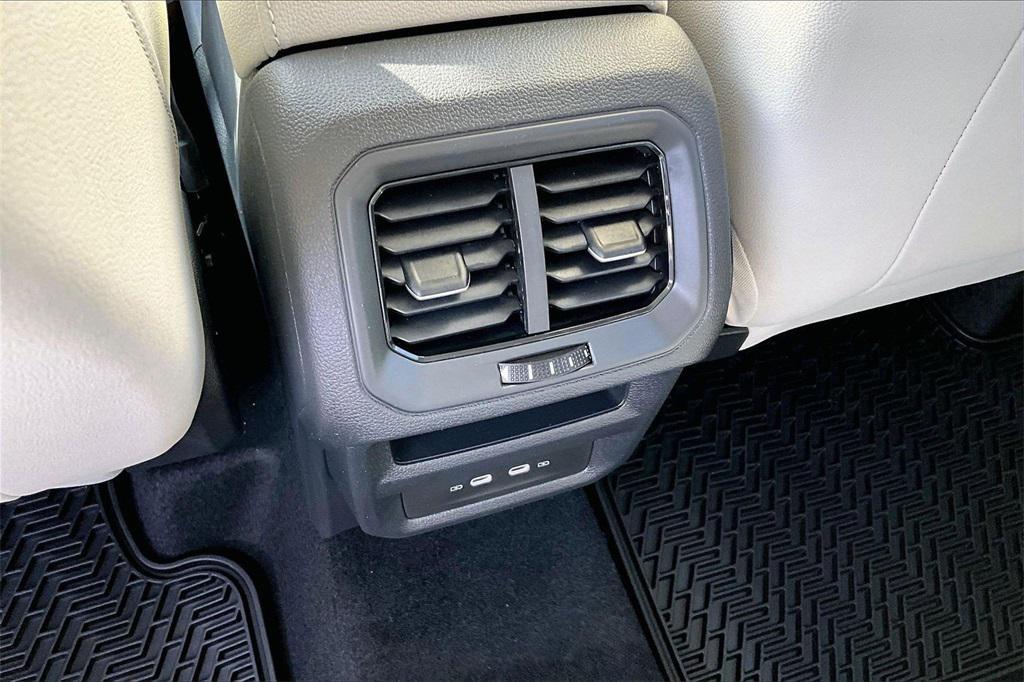 new 2026 Volkswagen Taos car, priced at $31,544