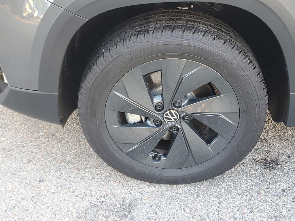 new 2026 Volkswagen Taos car, priced at $26,502