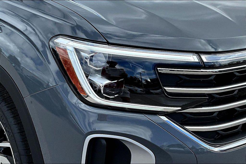 new 2026 Volkswagen Atlas car, priced at $44,230