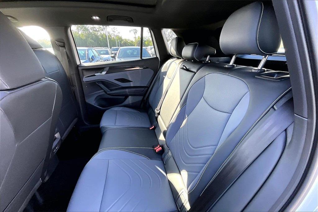 new 2026 Volkswagen Tiguan car, priced at $37,925