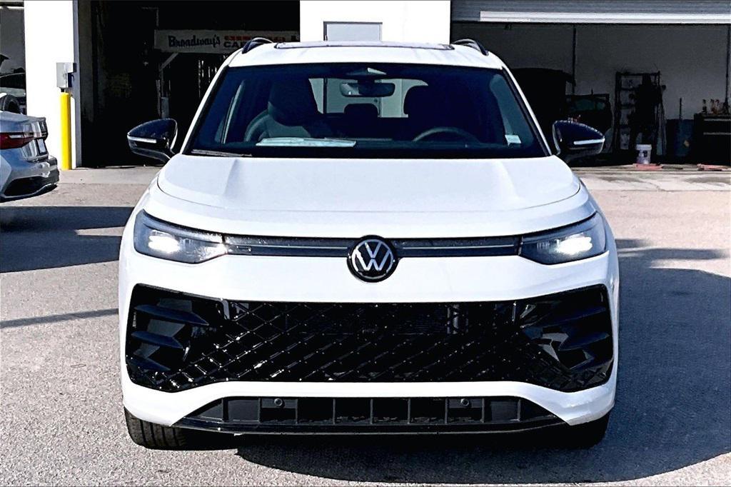 new 2026 Volkswagen Tiguan car, priced at $37,925