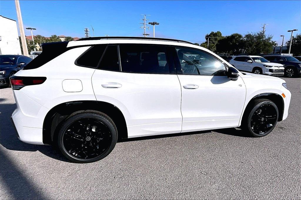 new 2026 Volkswagen Tiguan car, priced at $37,925