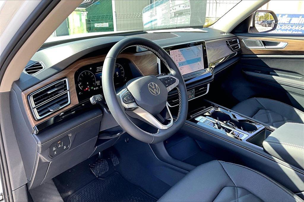 new 2026 Volkswagen Atlas car, priced at $42,007