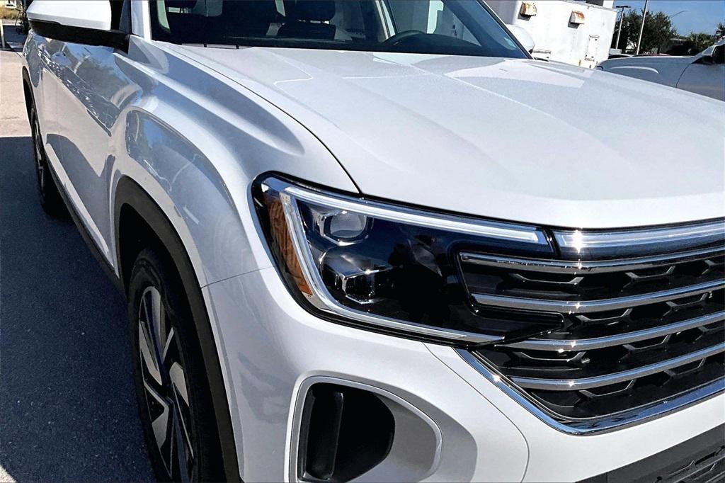 new 2026 Volkswagen Atlas car, priced at $42,007