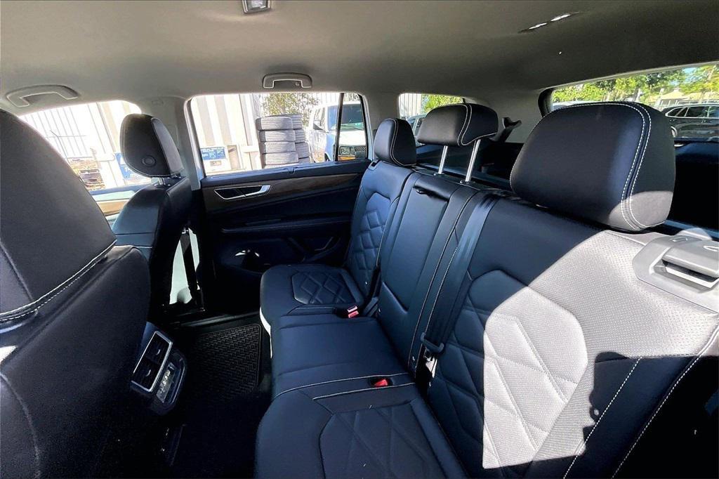 new 2026 Volkswagen Atlas car, priced at $42,007