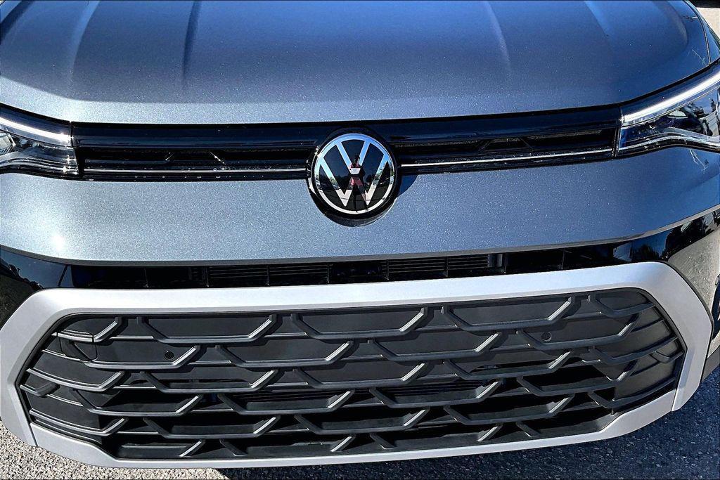 new 2026 Volkswagen Taos car, priced at $31,204