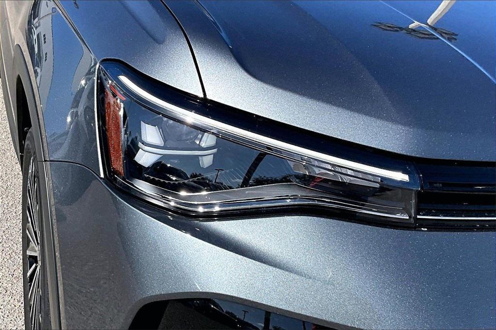 new 2026 Volkswagen Taos car, priced at $31,204