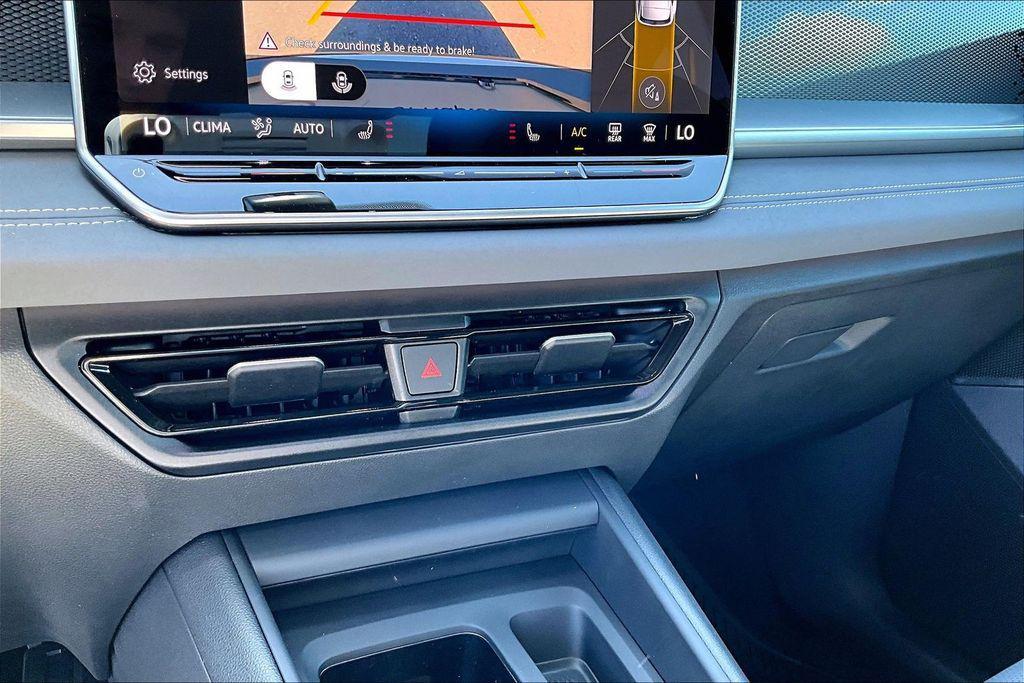 new 2026 Volkswagen Tiguan car, priced at $36,425