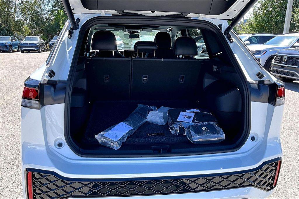 new 2026 Volkswagen Tiguan car, priced at $36,425