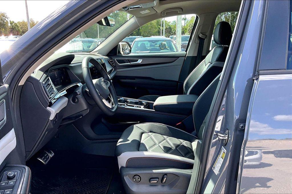 new 2026 Volkswagen Atlas car, priced at $47,125