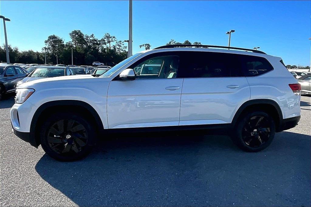 new 2026 Volkswagen Atlas car, priced at $43,890