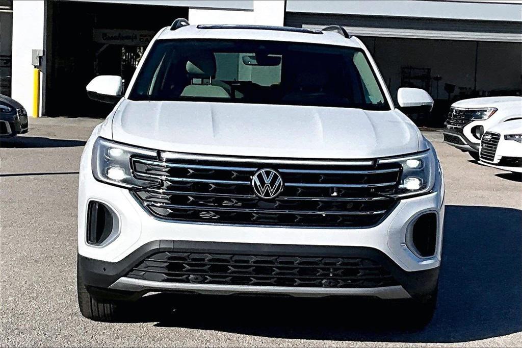 new 2026 Volkswagen Atlas car, priced at $43,890