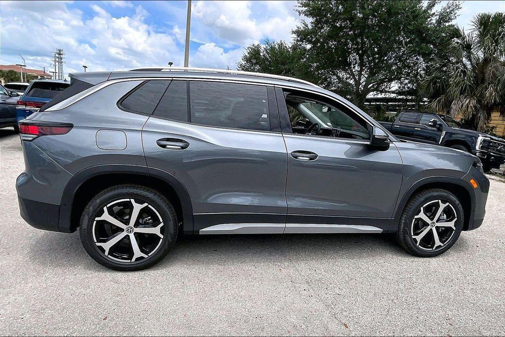 new 2026 Volkswagen Tiguan car, priced at $34,948