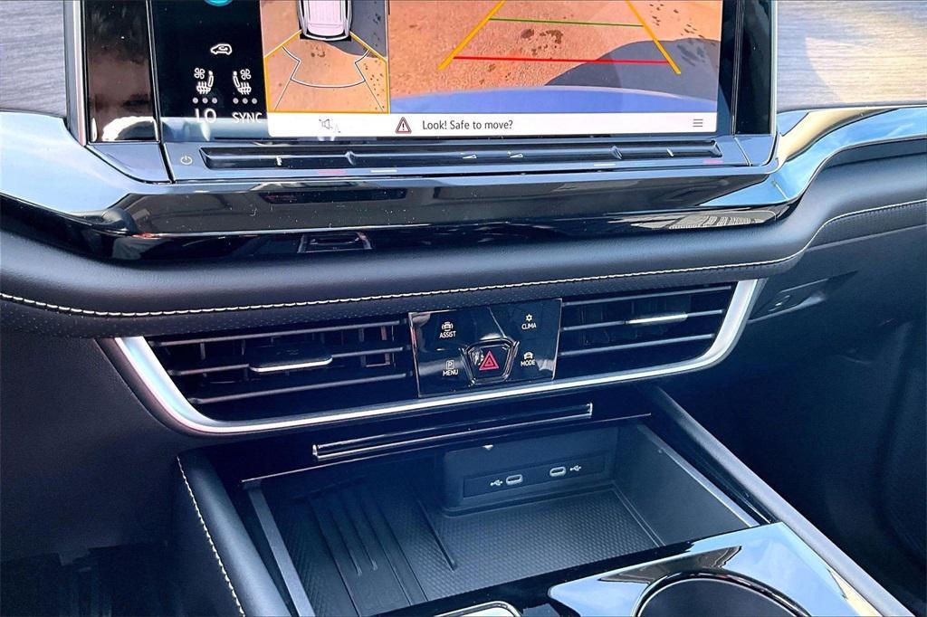 new 2026 Volkswagen Atlas car, priced at $52,886