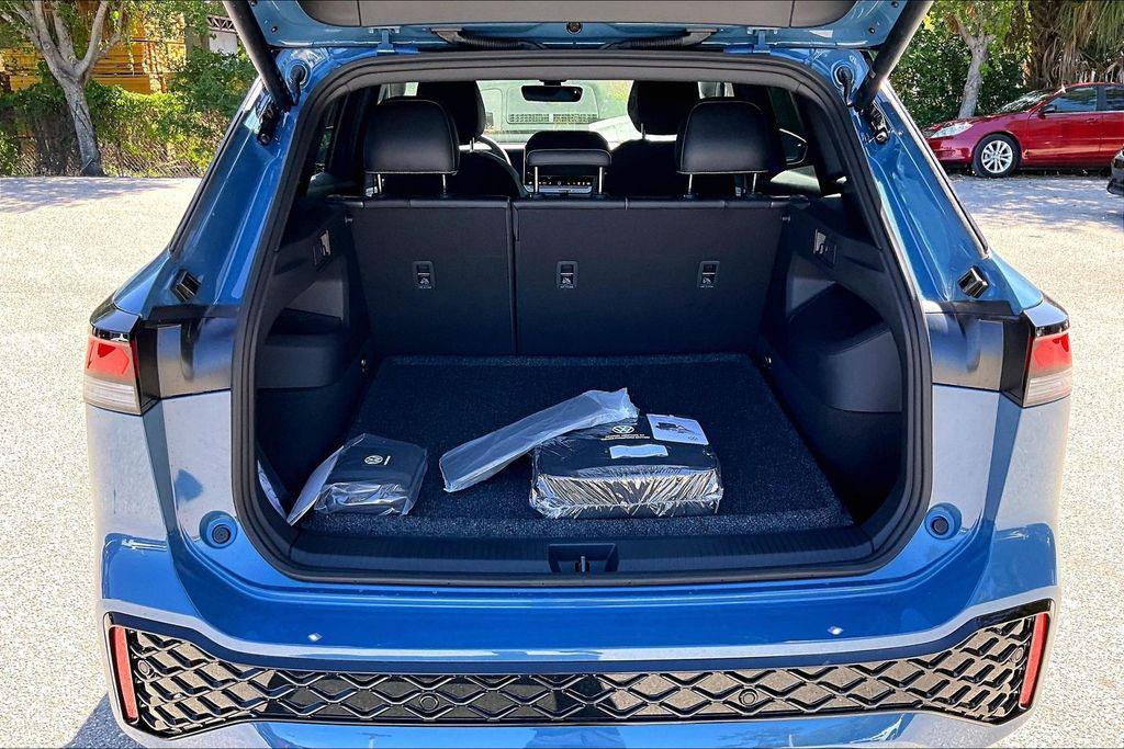 new 2026 Volkswagen Tiguan car, priced at $38,256