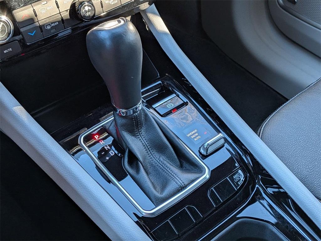 used 2023 Jeep Compass car, priced at $25,404