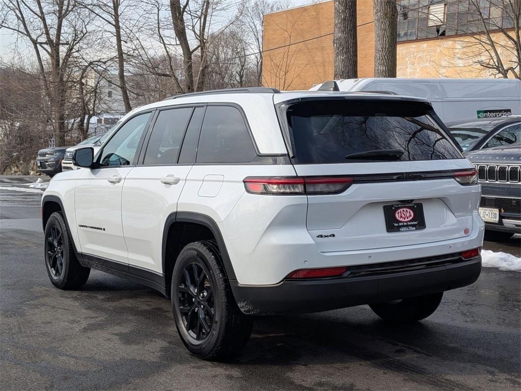 used 2024 Jeep Grand Cherokee car, priced at $33,380
